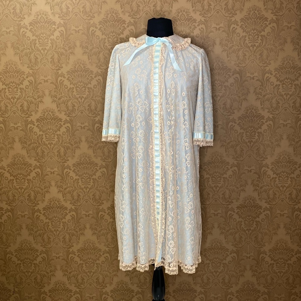 Vintage 50s Lace Peter Pan Collar Cottagecore Glammy Dressing Gown Lingerie